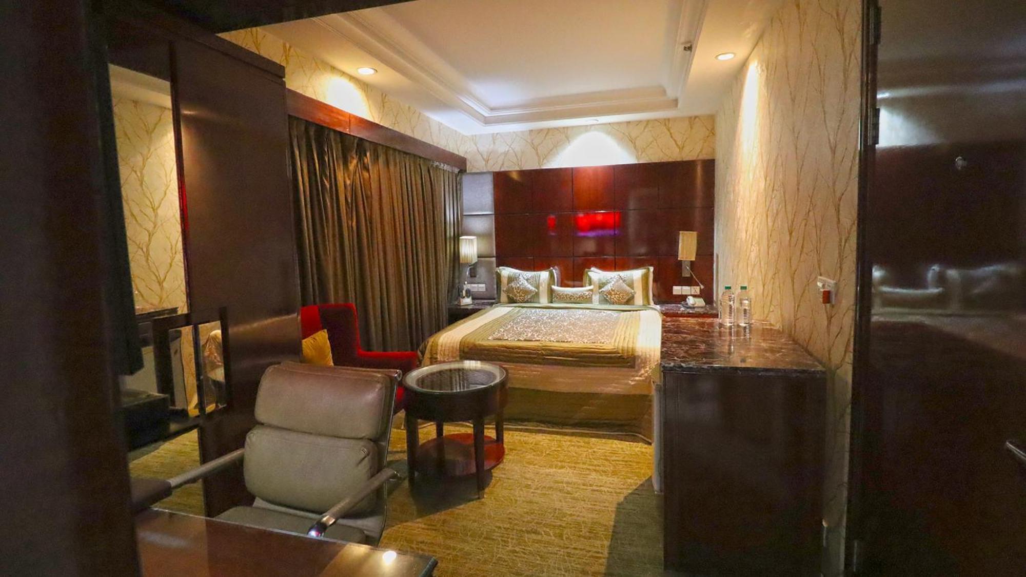 Skycity Hotel Gurgaon Exterior foto