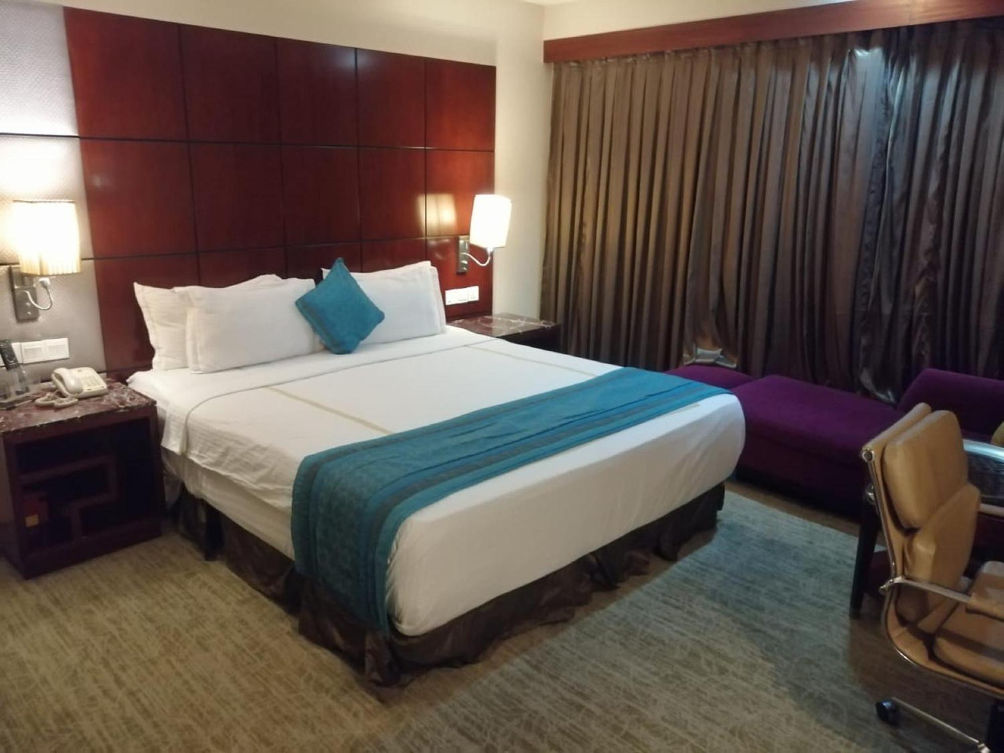 Skycity Hotel Gurgaon Exterior foto