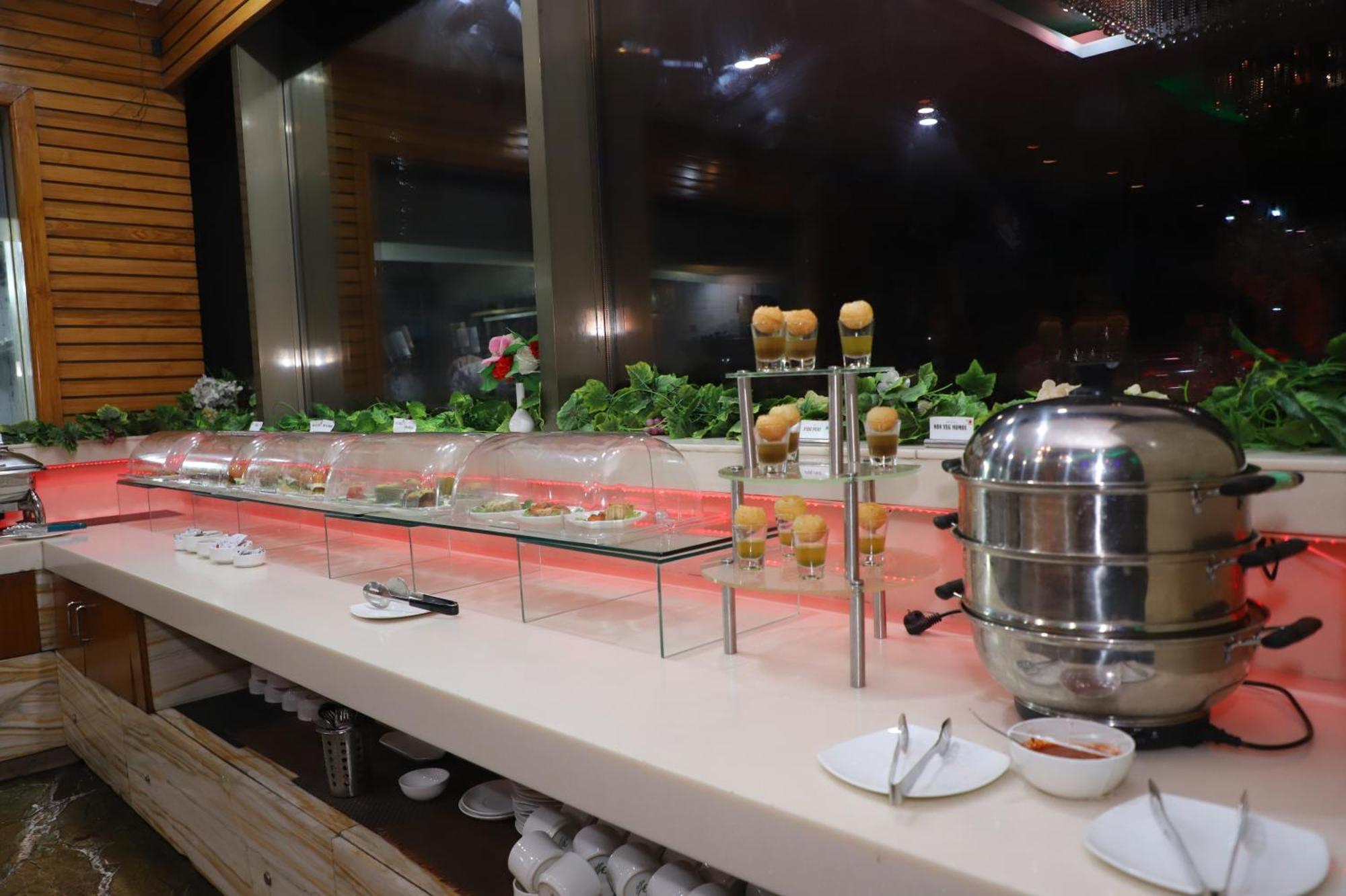 Skycity Hotel Gurgaon Exterior foto